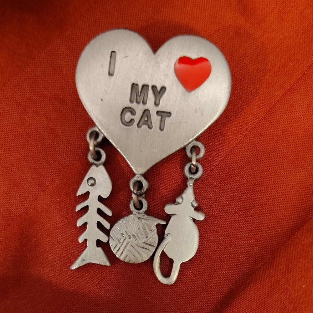 Pewter Heart 'I Love My Cat' Pin - Picture 1 of 2